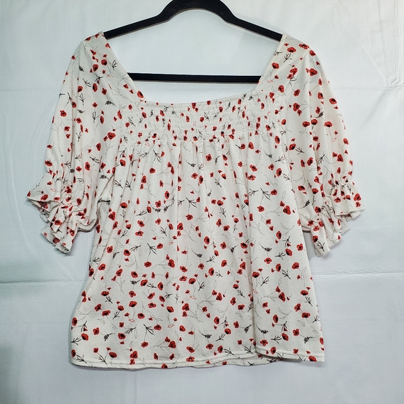 Mellody Smocked Top medium - Picture 8 of 8